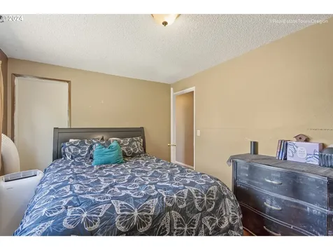 2603 NE Dekum Street Portland OR 97211