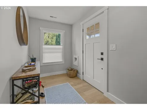304 S College Street Newberg OR 97132
