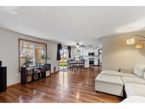 1209 NE 158th Avenue Vancouver WA 98684