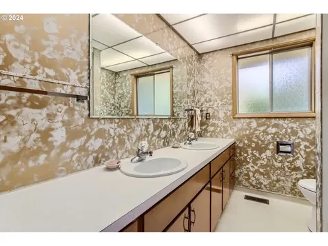 1507 17th Street Oregon City OR 97045