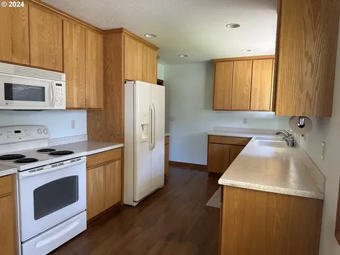 1507 17th Street Oregon City OR 97045
