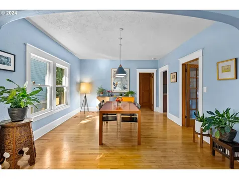 3821 Ne 7th Avenue Portland OR 97212