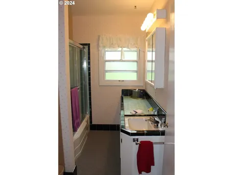 7250 SW Sylvan Court Portland OR 97225