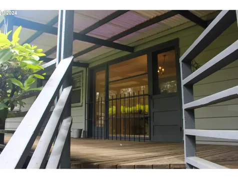 7250 SW Sylvan Court Portland OR 97225