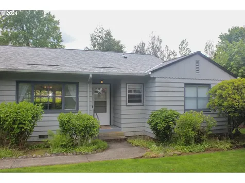 7250 SW Sylvan Court Portland OR 97225