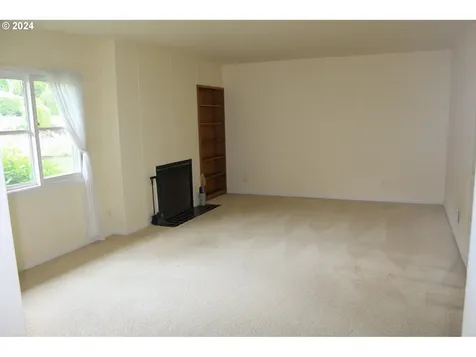 7250 SW Sylvan Court Portland OR 97225