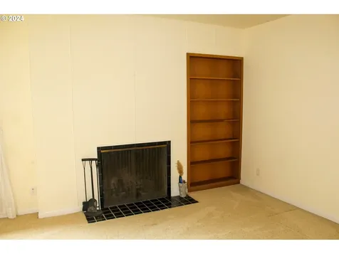 7250 SW Sylvan Court Portland OR 97225