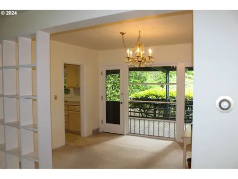 7250 SW Sylvan Court Portland OR 97225