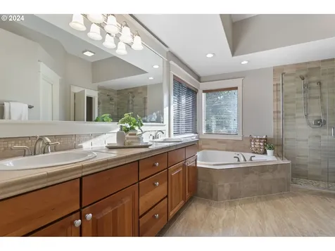 11108 Nw Eggers Court Portland OR 97229