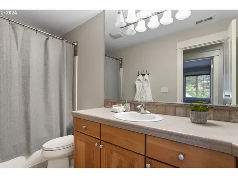 11108 Nw Eggers Court Portland OR 97229