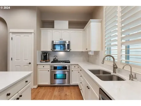 13242 SW Timara Lane Portland OR 97224
