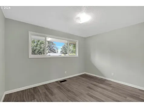 1609 SE 139th Avenue Portland OR 97233