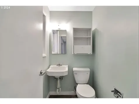 1609 SE 139th Avenue Portland OR 97233