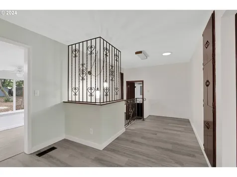 1609 SE 139th Avenue Portland OR 97233