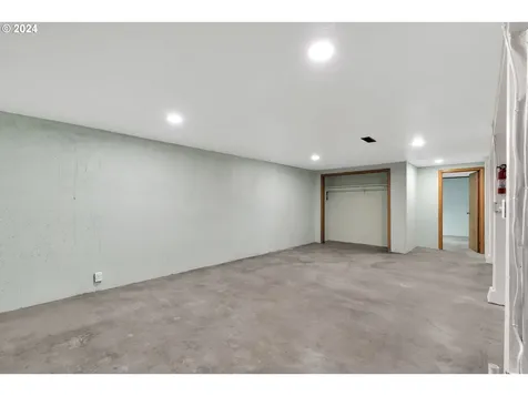 1609 SE 139th Avenue Portland OR 97233