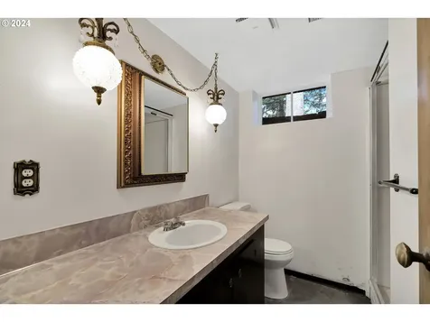 1609 SE 139th Avenue Portland OR 97233