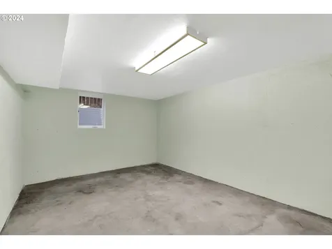 1609 SE 139th Avenue Portland OR 97233