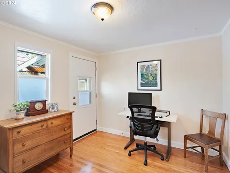 4611 Se Malden Drive Portland OR 97206