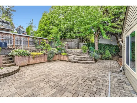 4611 Se Malden Drive Portland OR 97206