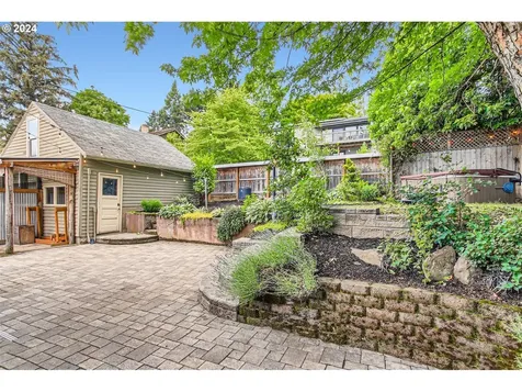4611 Se Malden Drive Portland OR 97206
