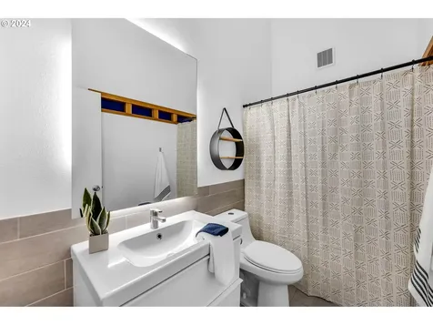 1923 SE Talton Avenue Vancouver WA 98683