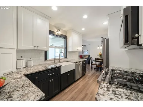 2261 NE 134th Place Portland OR 97230