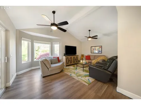 2261 NE 134th Place Portland OR 97230