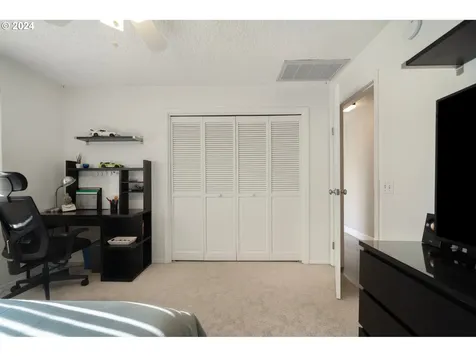 2261 NE 134th Place Portland OR 97230