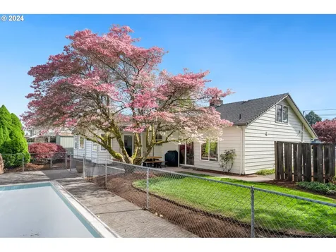 2261 NE 134th Place Portland OR 97230