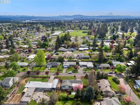 2261 NE 134th Place Portland OR 97230