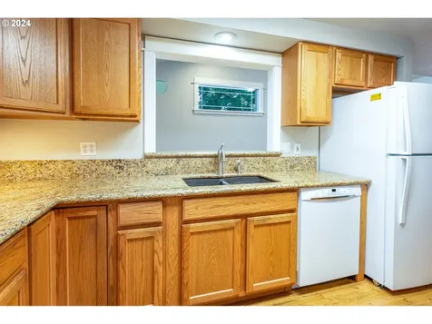 3605 Duke Street Springfield OR 97478