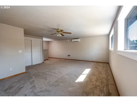 3605 Duke Street Springfield OR 97478