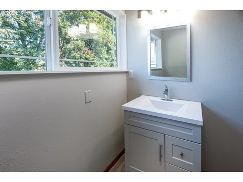 3605 Duke Street Springfield OR 97478