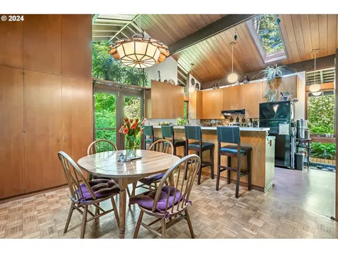 12924 Se Knapp Street Portland OR 97236