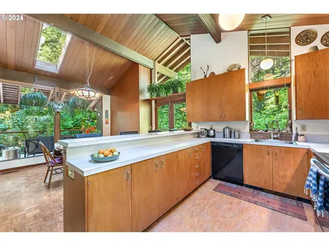 12924 Se Knapp Street Portland OR 97236