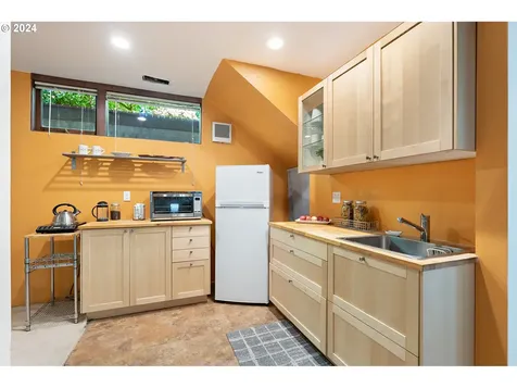 12924 Se Knapp Street Portland OR 97236