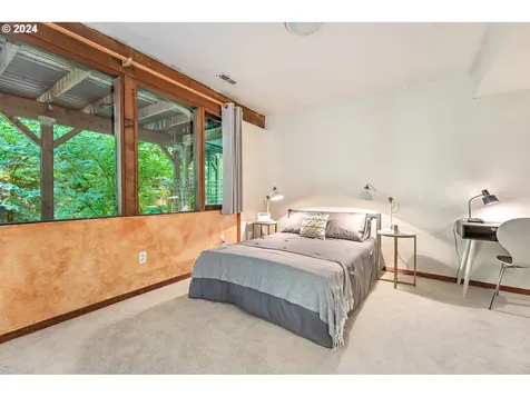 12924 Se Knapp Street Portland OR 97236