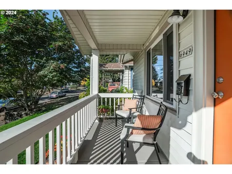 6949 Ne Stanton Street Portland OR 97213