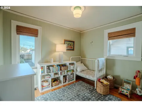 6949 Ne Stanton Street Portland OR 97213