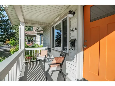 6949 Ne Stanton Street Portland OR 97213
