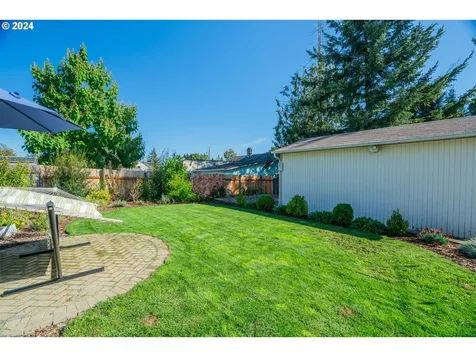 6949 Ne Stanton Street Portland OR 97213