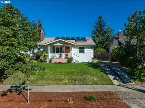 6949 Ne Stanton Street Portland OR 97213