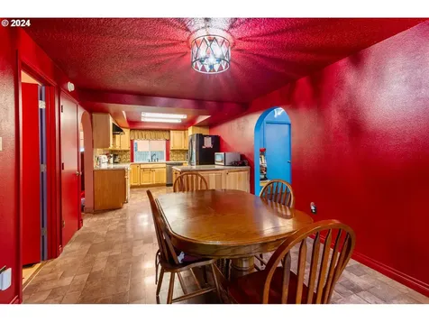14204 NE Piper Road Vancouver WA 98684