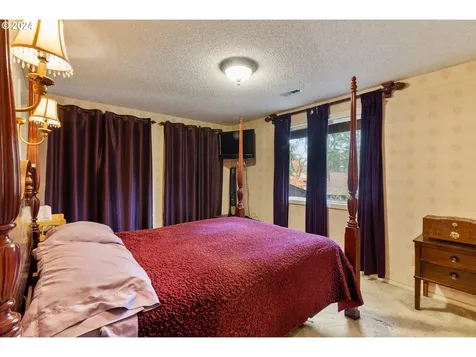 14204 NE Piper Road Vancouver WA 98684