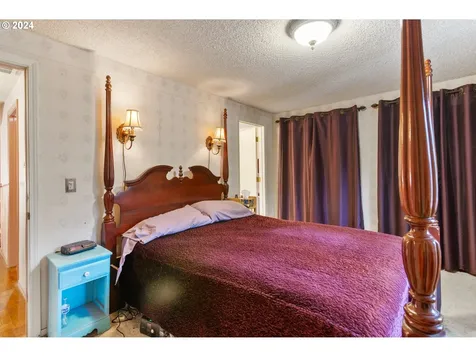 14204 NE Piper Road Vancouver WA 98684
