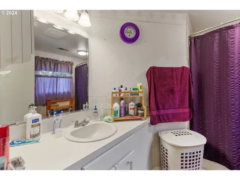 14204 NE Piper Road Vancouver WA 98684