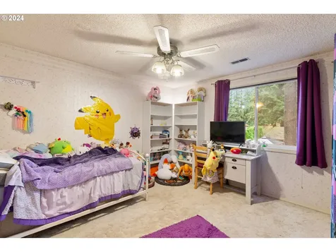 14204 NE Piper Road Vancouver WA 98684
