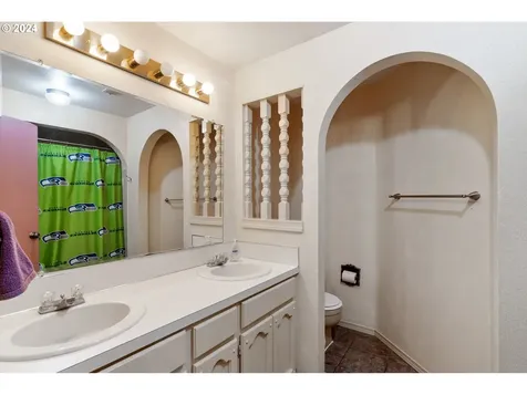 14204 NE Piper Road Vancouver WA 98684
