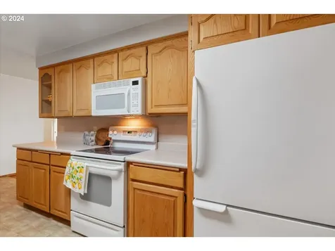 2743 Tulip Street Eugene OR 97408
