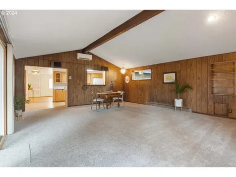 2743 Tulip Street Eugene OR 97408